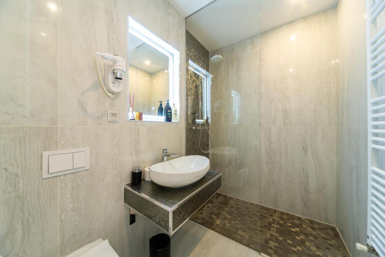 Elenas Rooms & Apartment 萨格勒布 外观 照片
