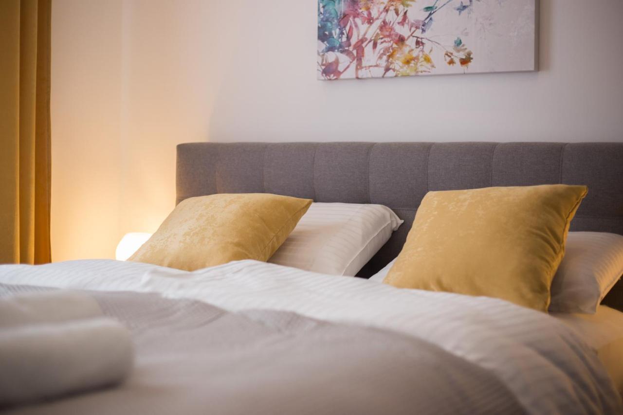 Elenas Rooms & Apartment 萨格勒布 外观 照片